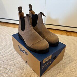 Women's Blundstone #2546 in Texas Sand Size 10